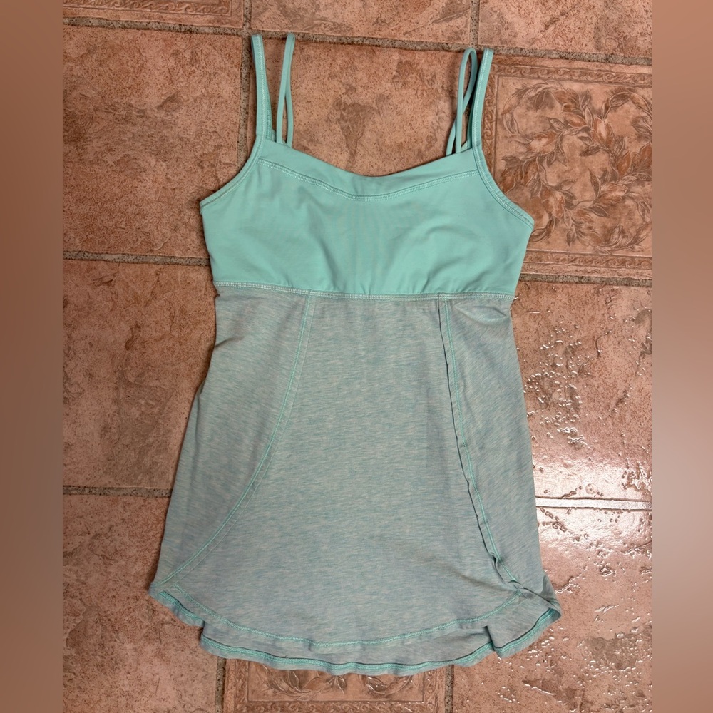 Ivivva top